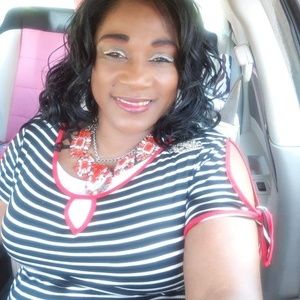 Meet your Posher, Vickie